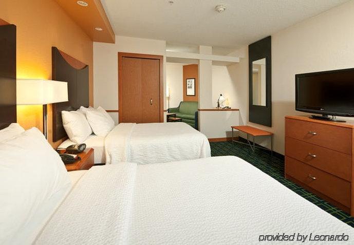 Fairfield Inn And Suites By Marriott Portsmouth Эксетер Экстерьер фото