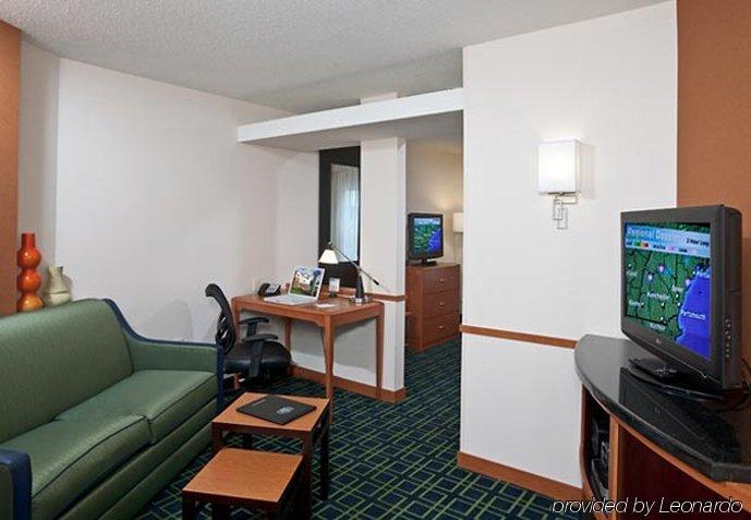 Fairfield Inn And Suites By Marriott Portsmouth Эксетер Номер фото
